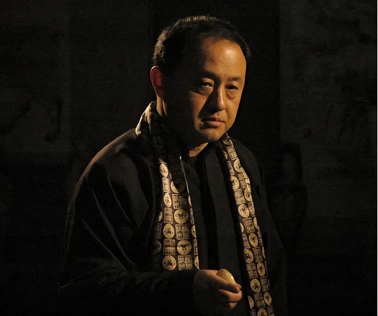 春晚小品龙套,《无人区》黄金配角,几十年坚守终成男一号