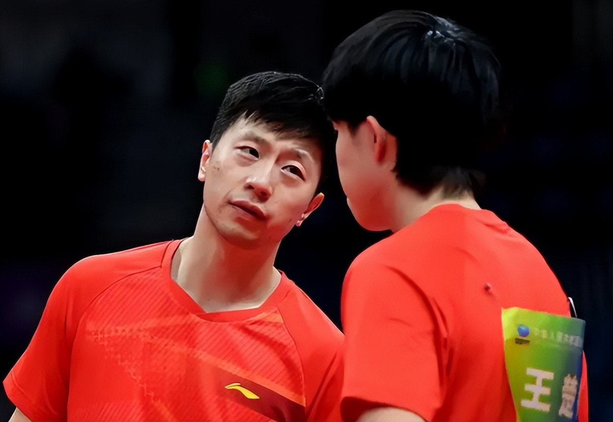 马龙打樊振东赢了多少次(苦战7局战胜樊振东夺冠!