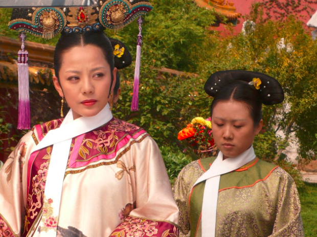 《甄嬛传》中甄嬛当上太后 ,端妃和敬妃都活着,为何叶澜依非要死