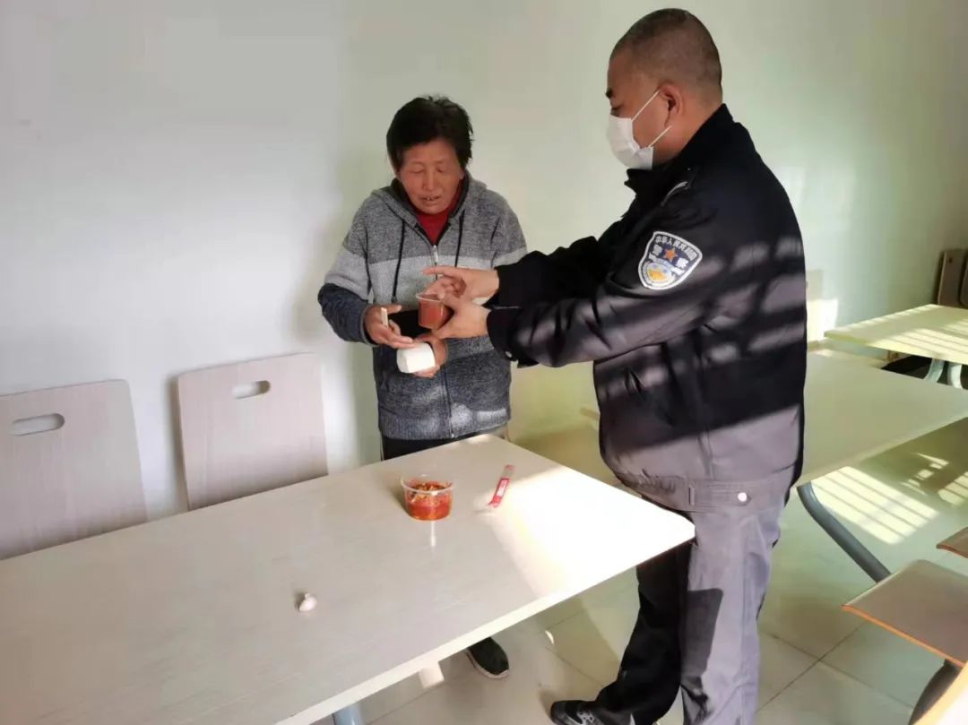 周至公安丨老人走失女儿心急如焚 两地民警助老人平安回家