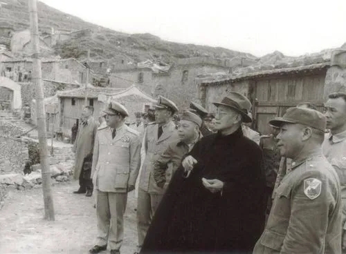 新中国成立后，毛主席三次警告，让强大外敌对我国从轻视变成惧怕