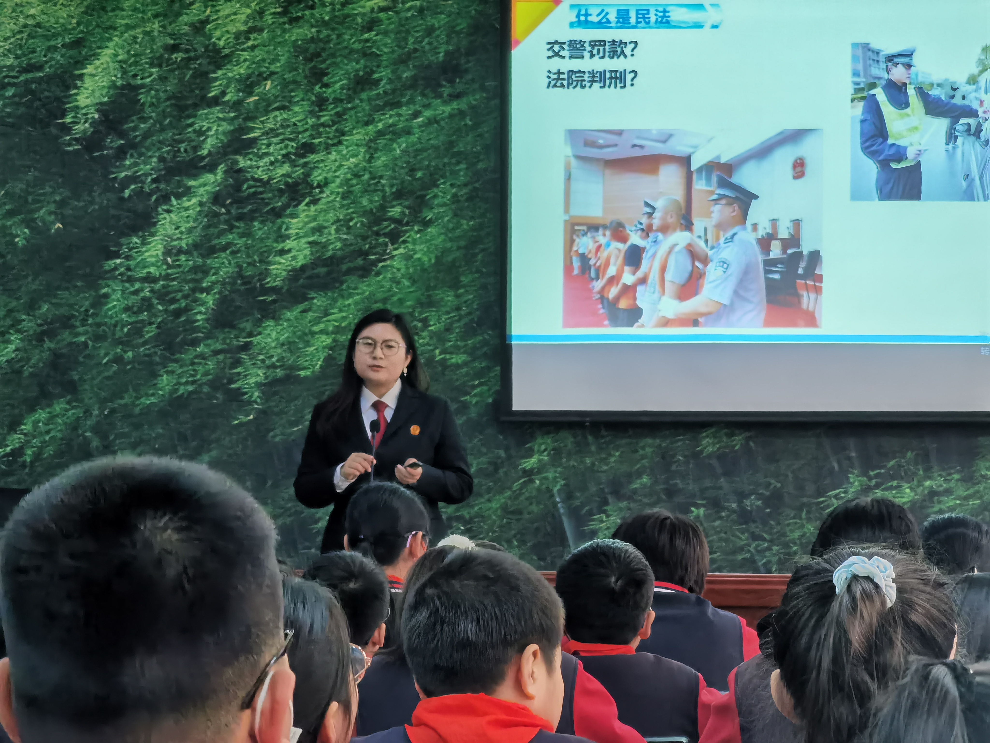 西安碑林法院：以“法”之名 护航少年的你
