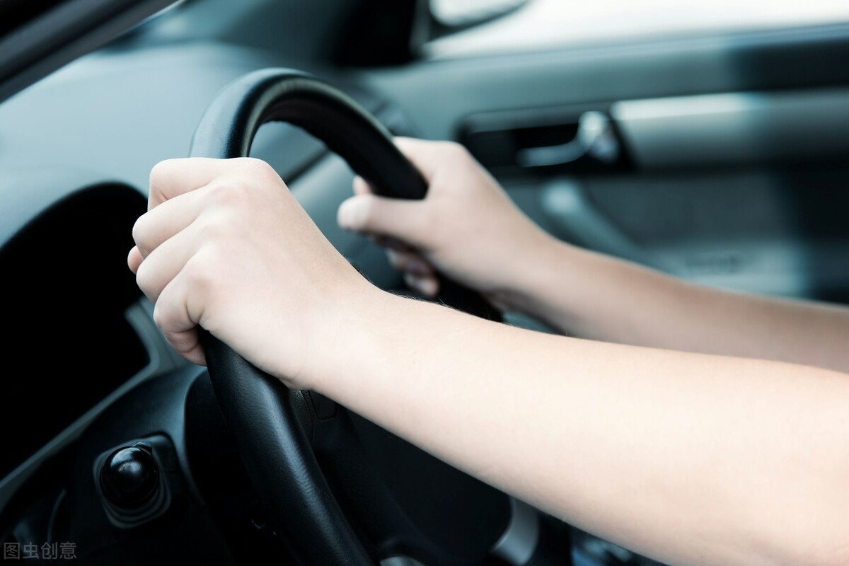 出轨多名女性，还想分割财产，女方：是你说净身出户，法院这样判