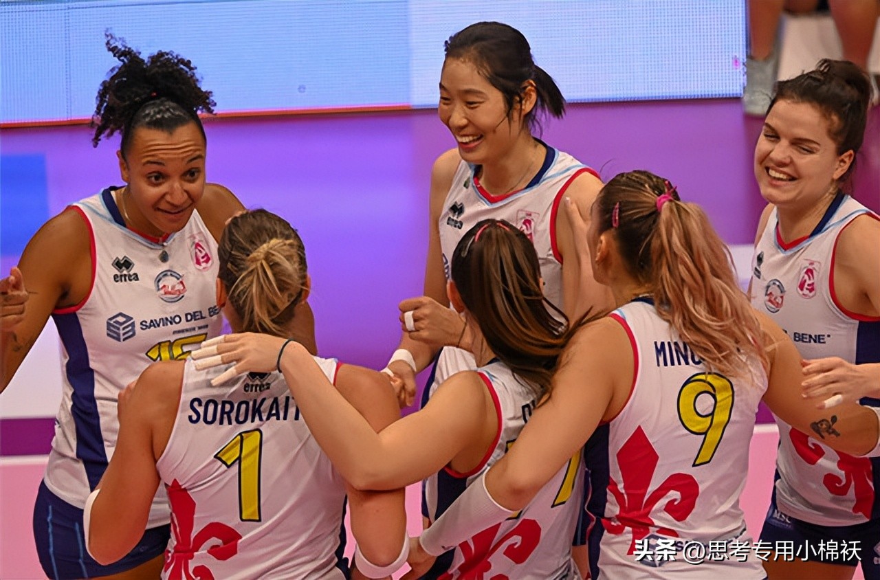 中国女排郎平最近新闻（神清气爽！郎平和朱婷都有高兴事，笑得特别开心）