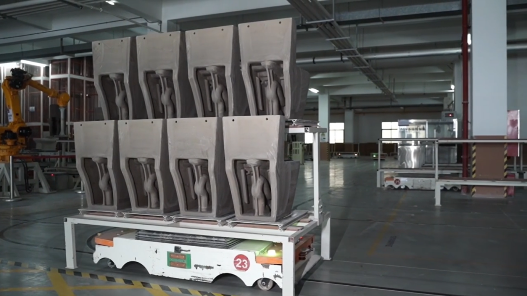 东鹏集团：数据驱动的云上梦工厂