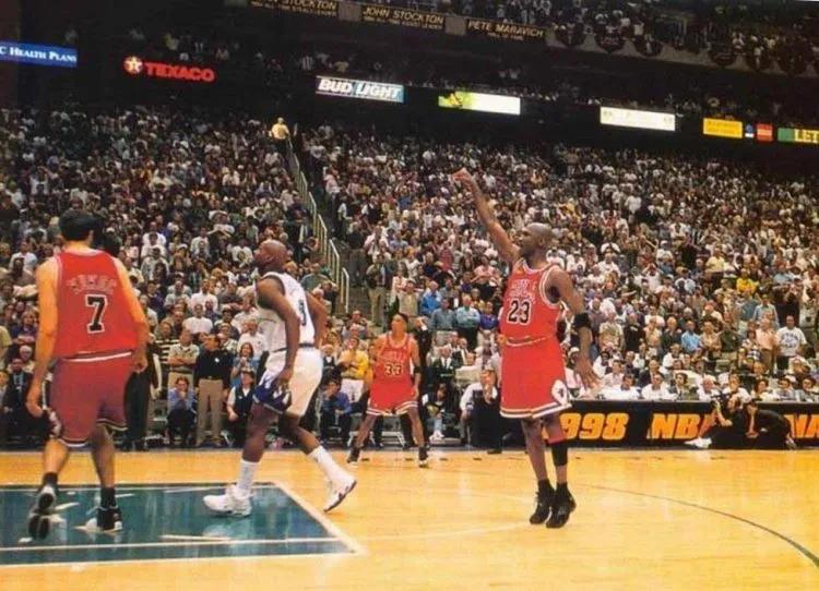 nba2013總決賽第六場錄像回放（生死時速，回顧NBA那些季后賽絕殺名場面）