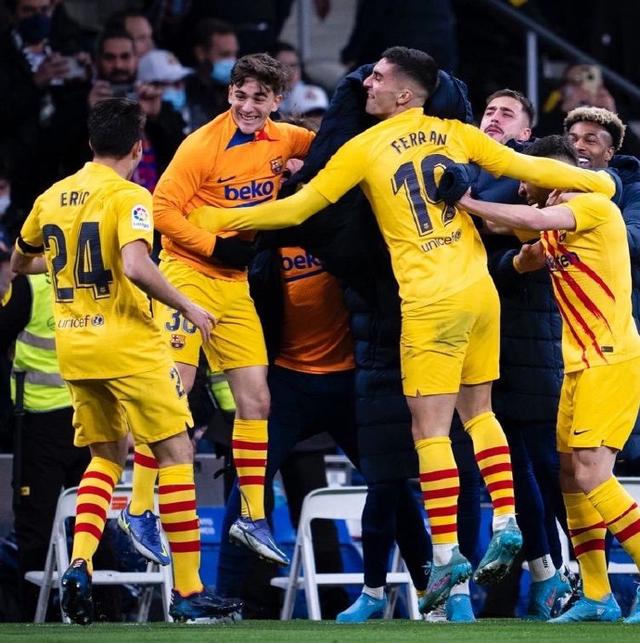 我们已经在德比赢巴萨好几次了（从大罗到本泽马，巴萨梦回2004年，4比0唤起憧憬，相似的复苏剧本）