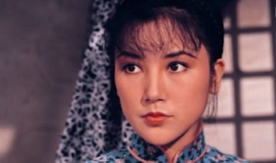 “畸形脸、电风扇脸”，10位整容过度的女星，有人直接命丧手术台