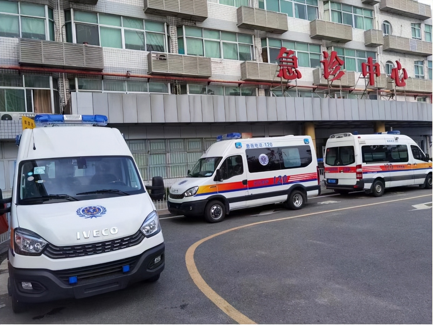丹心寸意，皆為有情——南京依維柯捐贈(zèng)負(fù)壓救護(hù)車助力抗疫
