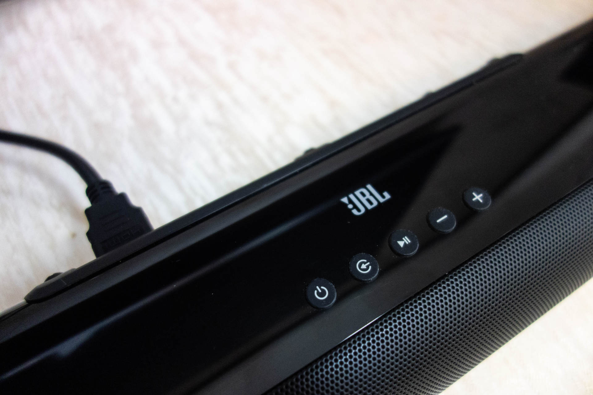 如何让客厅变成KTV？JBL KTV 350回音壁K歌不停