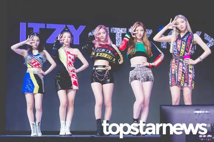 ITZY有娜主持实力获好评!韩媒称:新一代MC Queen