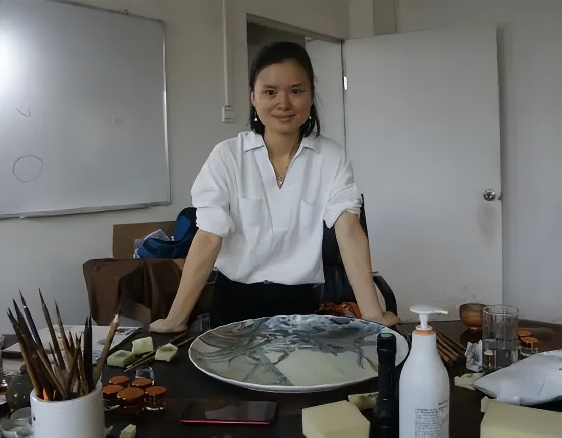 瓷都女匠陈娉婷柴烧陶瓷的诗画境界