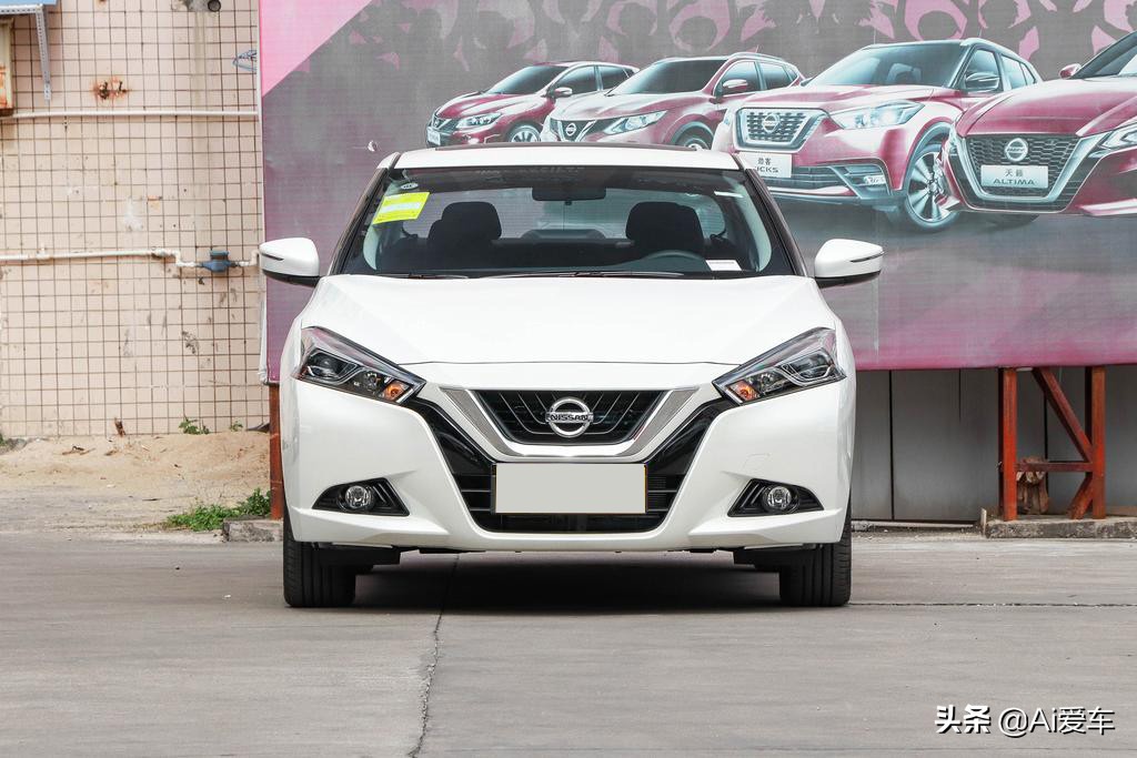 日系自吸自动油耗5.3L，三厢大空间家轿，低价格高品质，日产蓝鸟