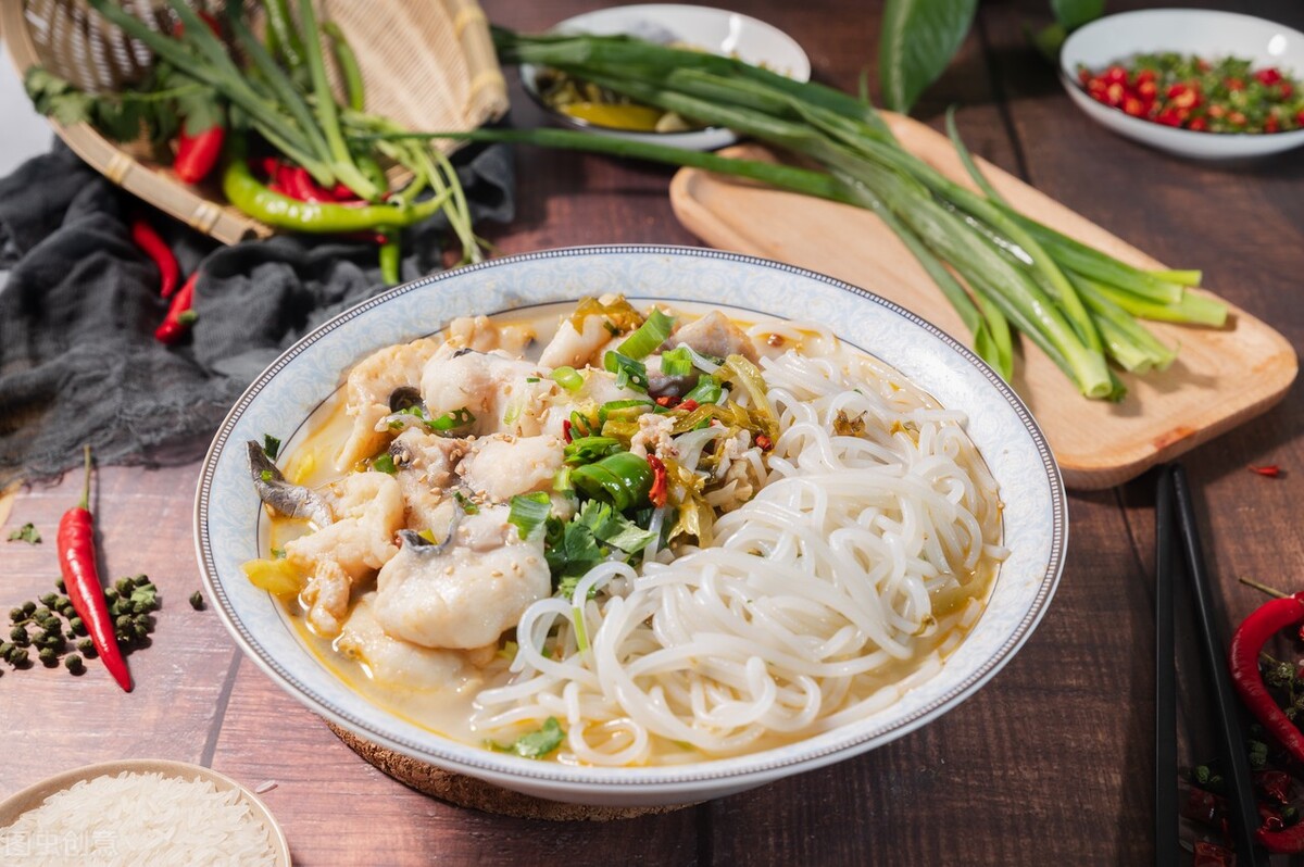 长沙渔粉店利用“鱼粉免费吃”，一年获利120万，套路学起来