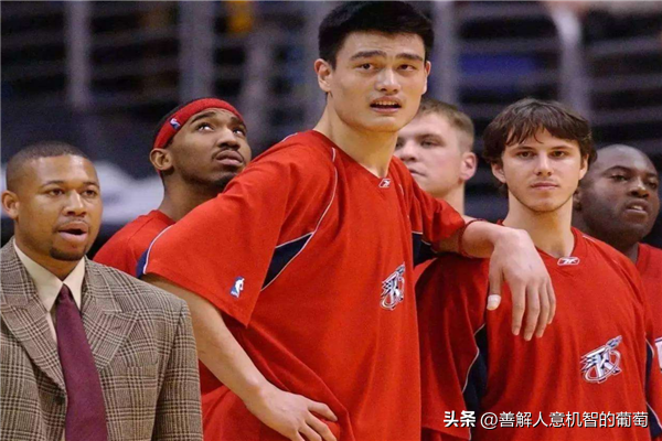 姚明比賽錄像（盤點姚明比賽的精彩瞬間，巔峰對決贏得勝利）
