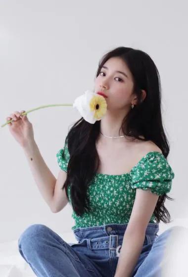 “国民初恋”裴秀智