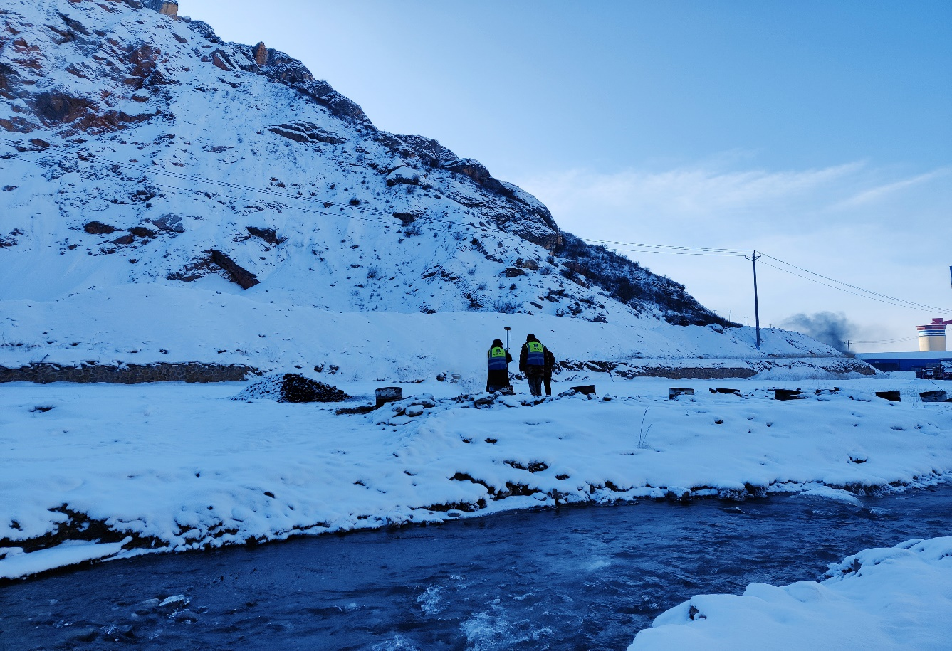 风雨无阻 日夜兼程，致敬奋战在青海加西项目的最美劳动者