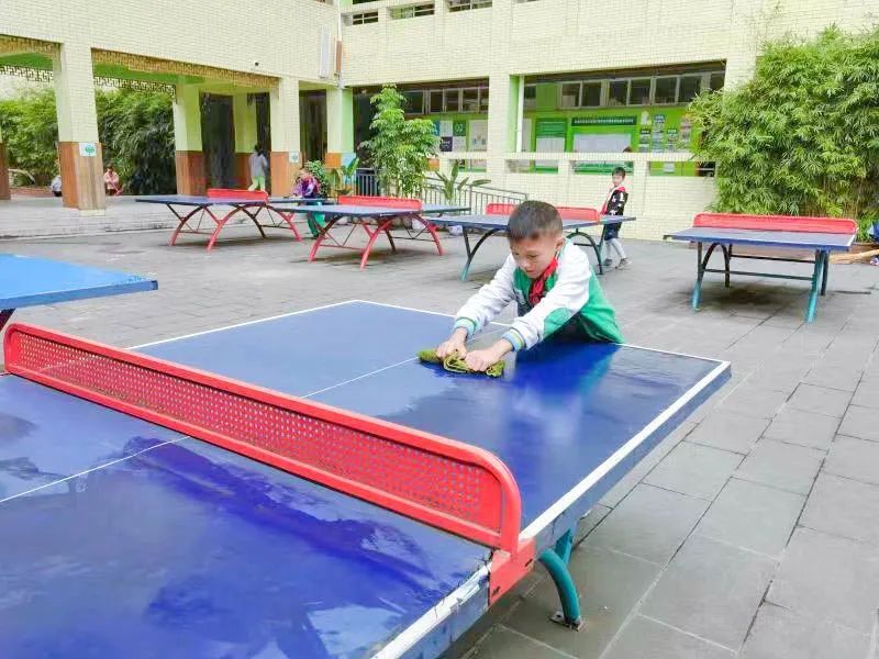 成都市双流区双华小学开展“当家竹娃爱劳动”主题教育活动