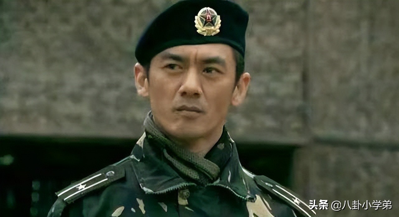 油头粉面、气质不硬就别演军人了，这8位男星告诉你，什么是硬汉