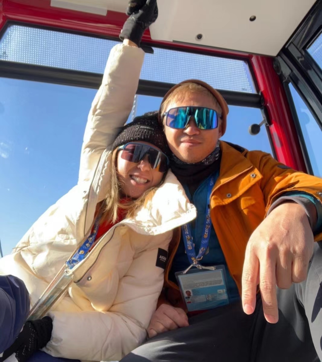 不开心！TVB女星一家到南非拍摄节目被盗摄影器材，曝损失近10万