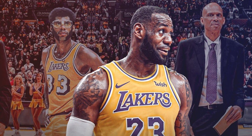 nba剩余时间还能见证哪些纪录(NBA下赛季将会出现哪些新的历史记录？詹姆斯、库里进入榜单)