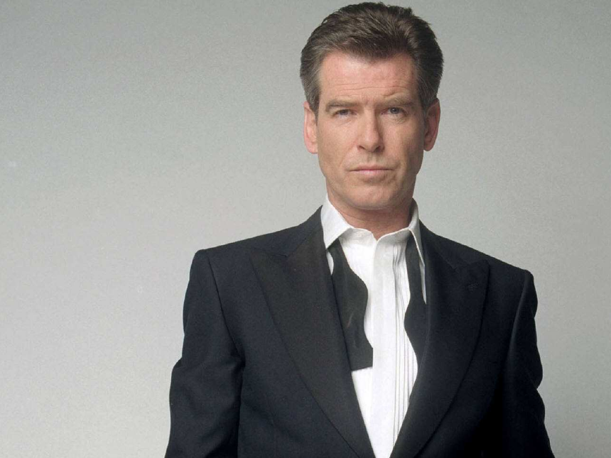 宠妻28年，宠到260多斤，“最帅007”布鲁斯南：再提减肥就离婚