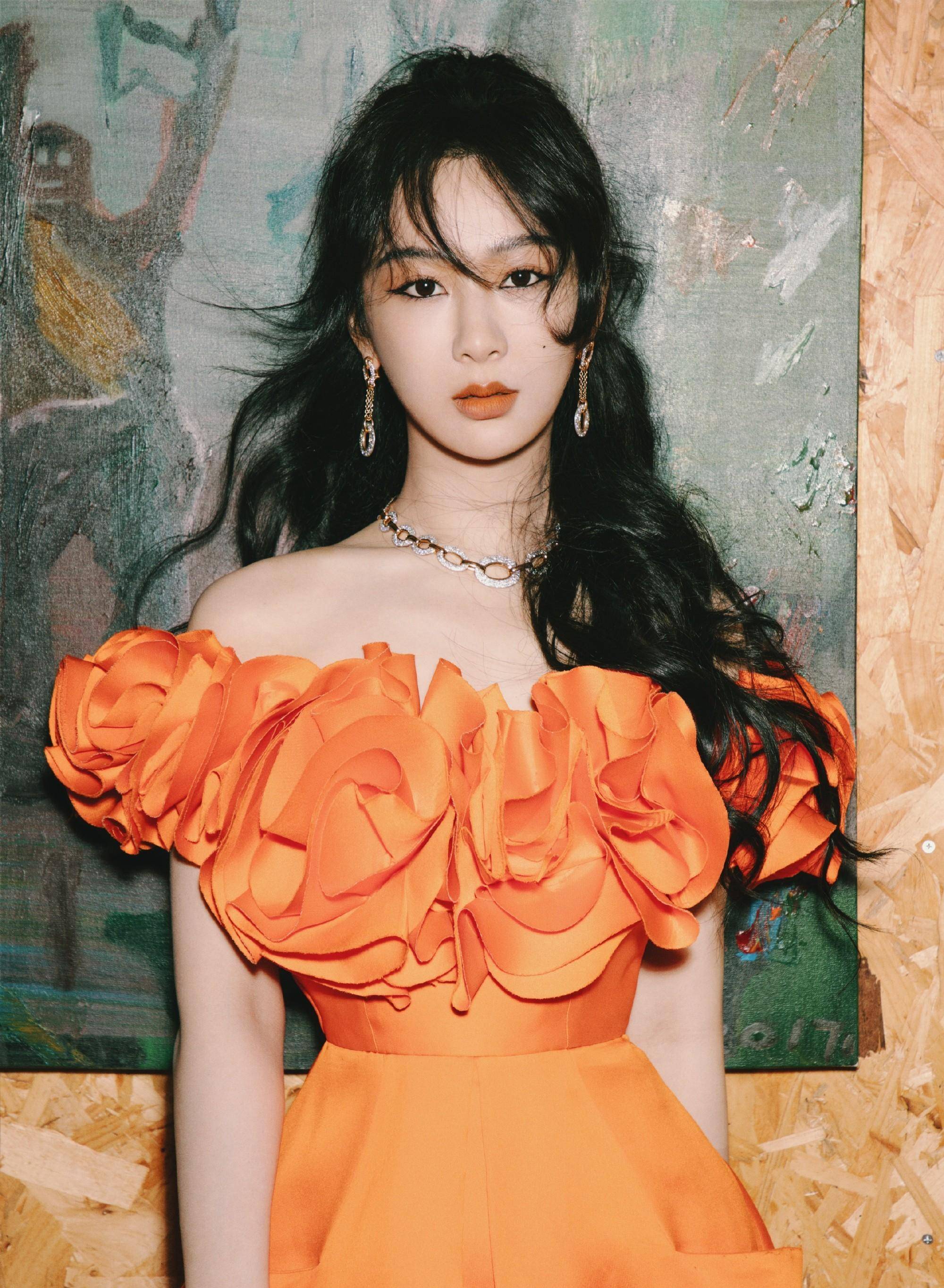 31岁迪丽热巴对比34岁杨颖,自然靓丽和医美靓丽的差距一目了然