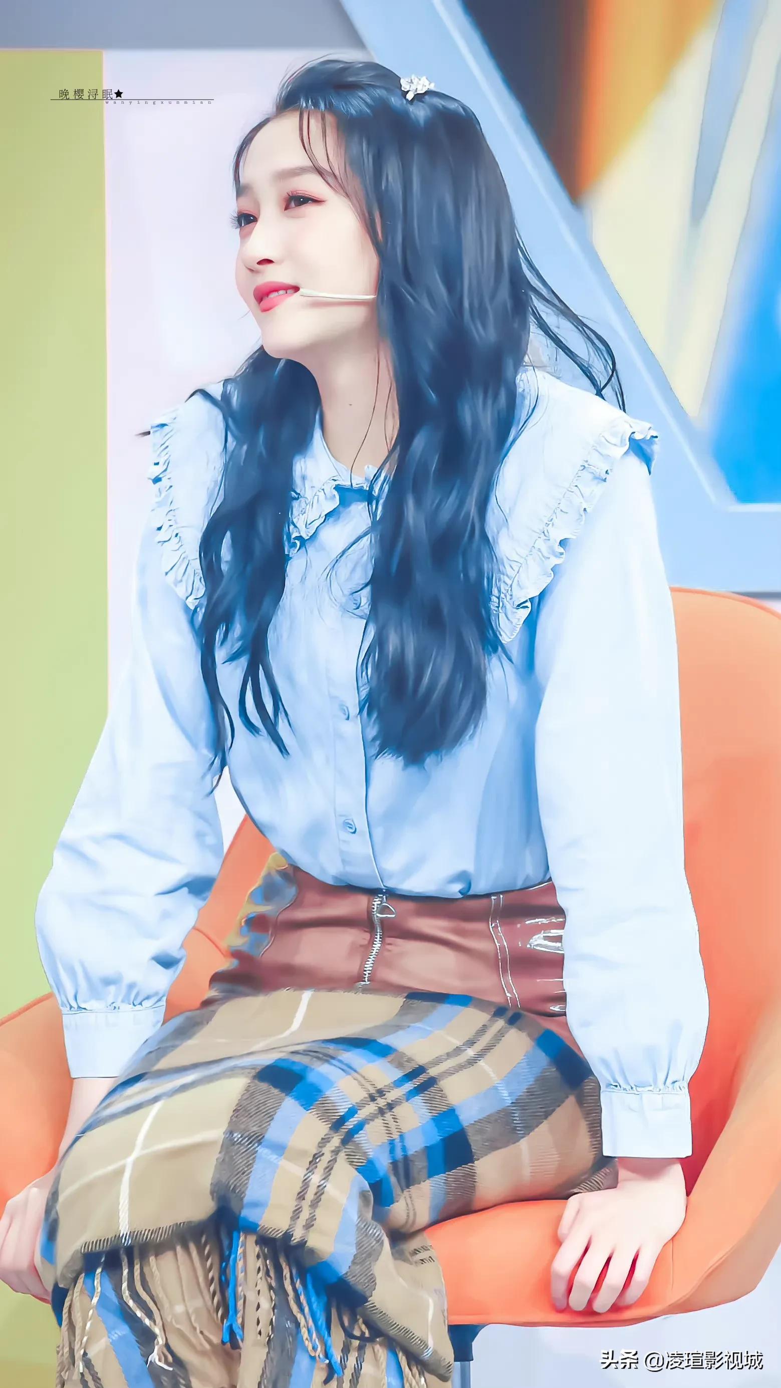 明星壁纸图片分享：关晓彤（2）