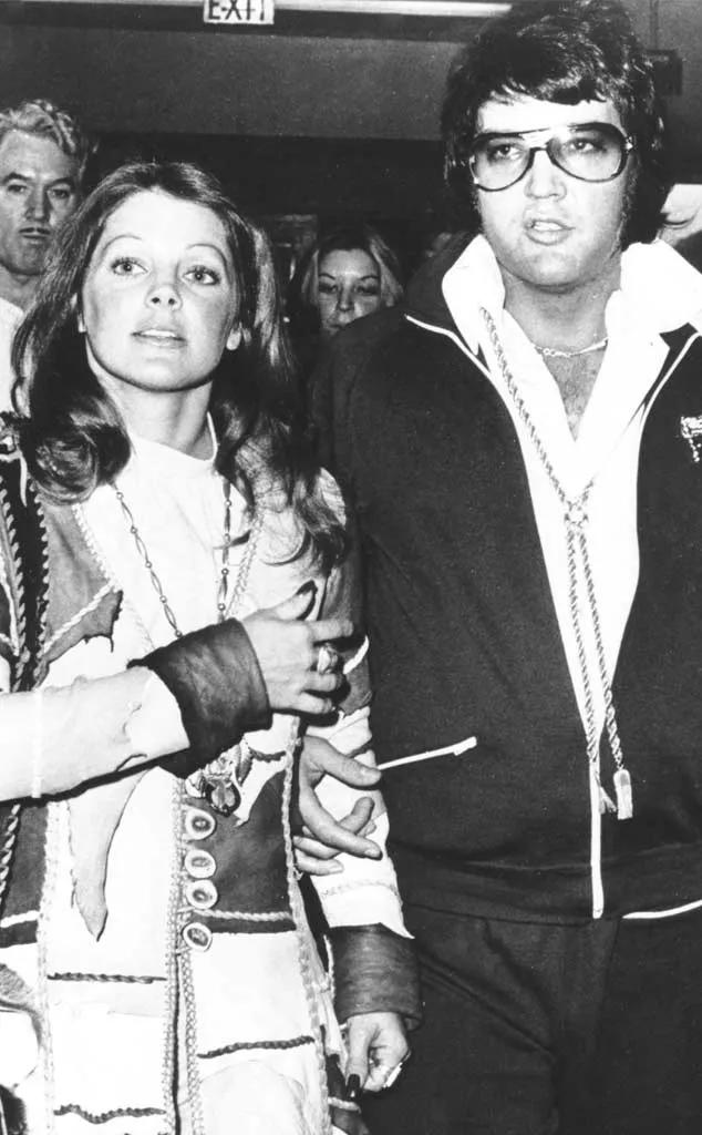 关于猫王和普瑞希拉·普雷斯利的爱情故事中令人心碎的真相