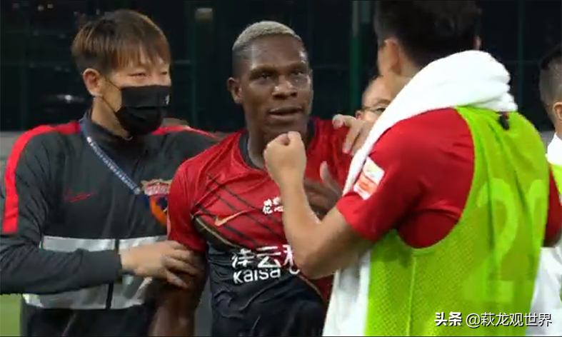 CCTV5直播广州城VS大连人！谢晖锁定黑又硬 拿3分需解决最后20分钟