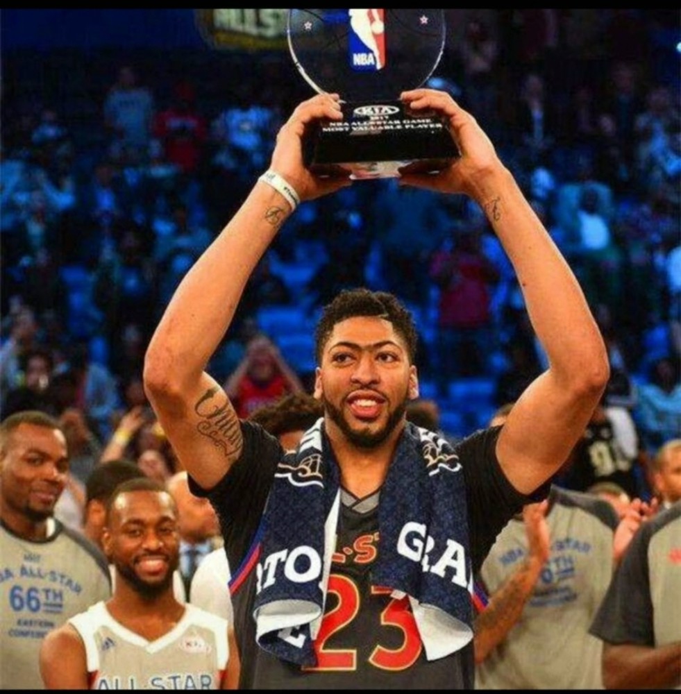 nba仅有五位球员在全明星上拿过40以上得分,其中两位输掉了amvp