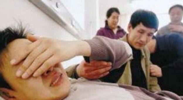 9年前，那个卖肾换苹果手机的17岁小伙子，后来到底怎么样了