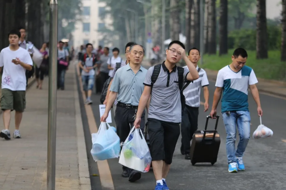 上海交大多名学生遭退学处理，学霸变成“肄业生”，大好前途尽毁