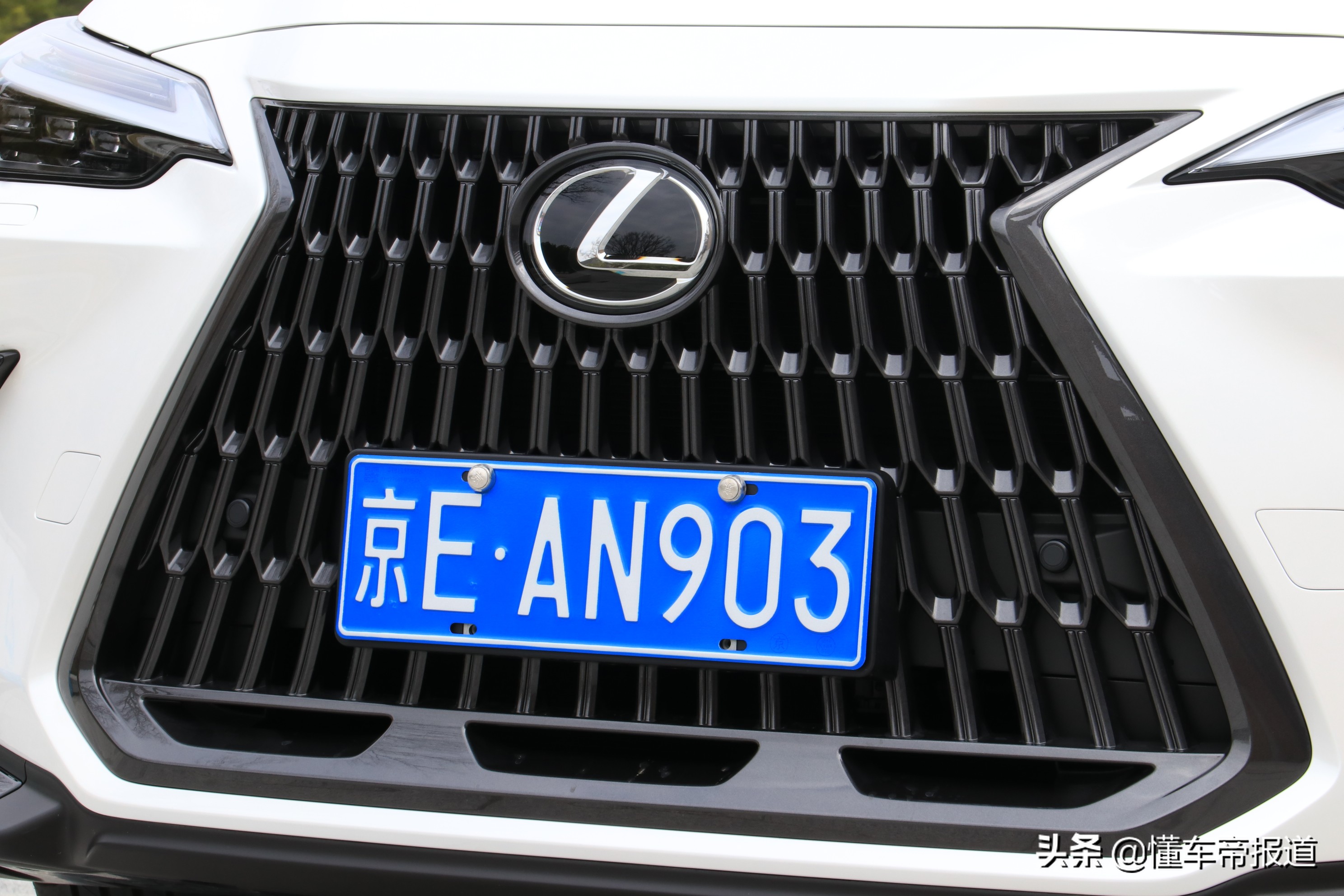 新车｜比奔驰柔顺，底盘质感不输奥迪！雷克萨斯NX 350h你得这么玩