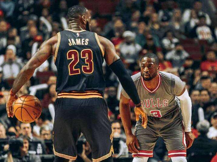 nba很搞笑的球员(邓肯原地大风车，小乔丹抢篮板后篮下发呆，盘点NBA球星搞笑瞬间)