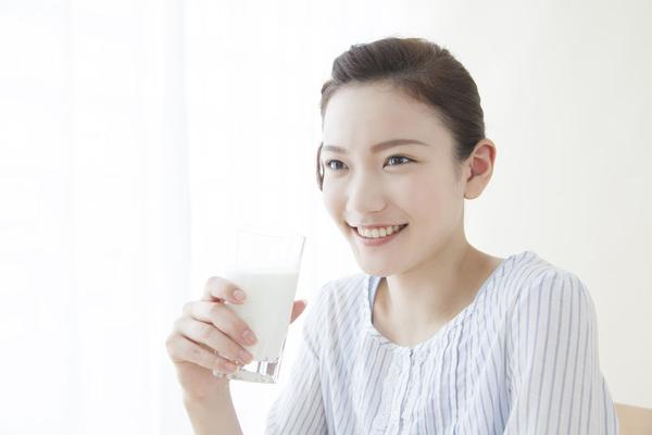 睡眠充足，醒来后身体依然很累，或是这3个因素导致的，及时调理