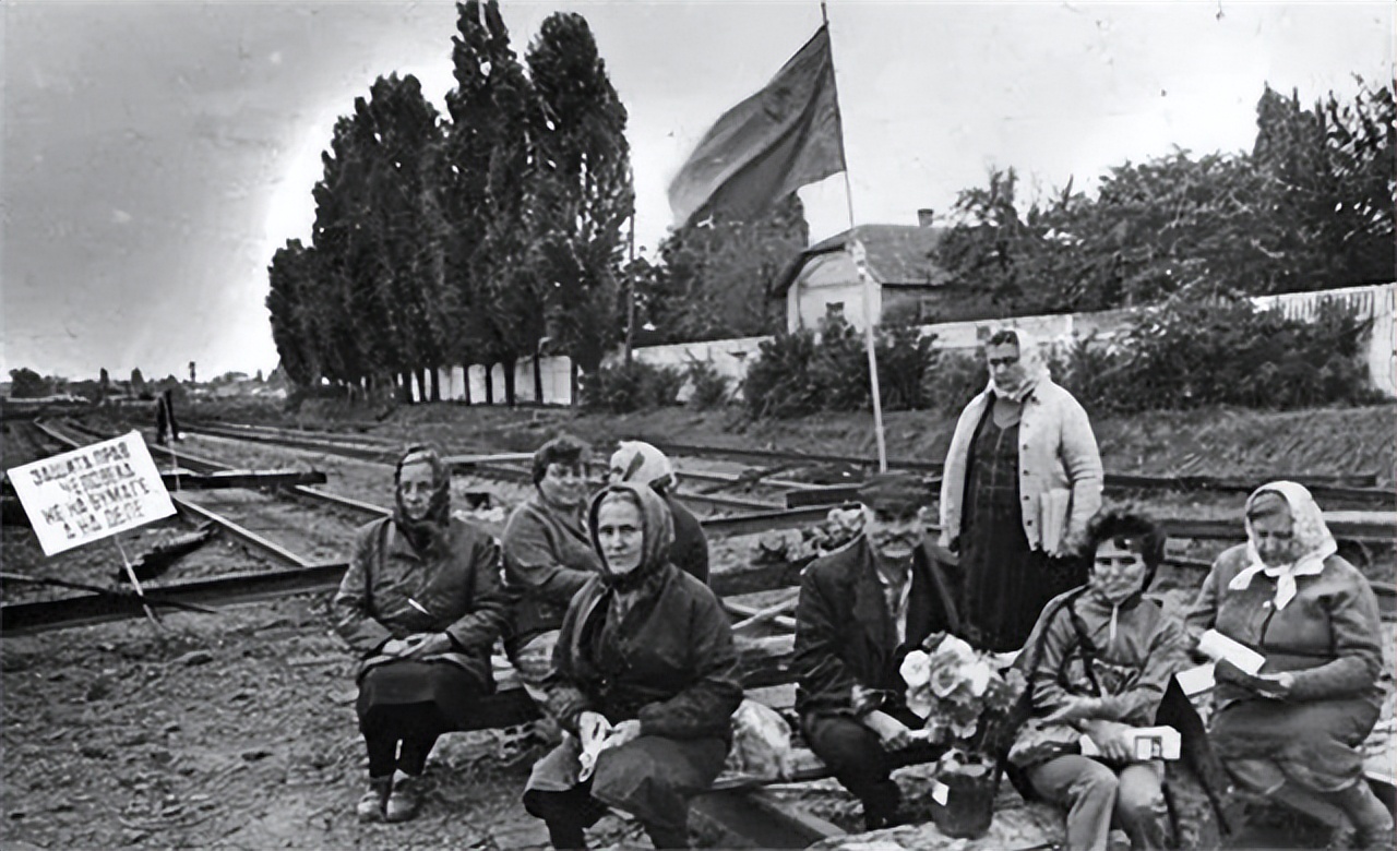 欧洲最穷国摩尔多瓦:女性被迫出国下海,德军:感觉来到中世纪