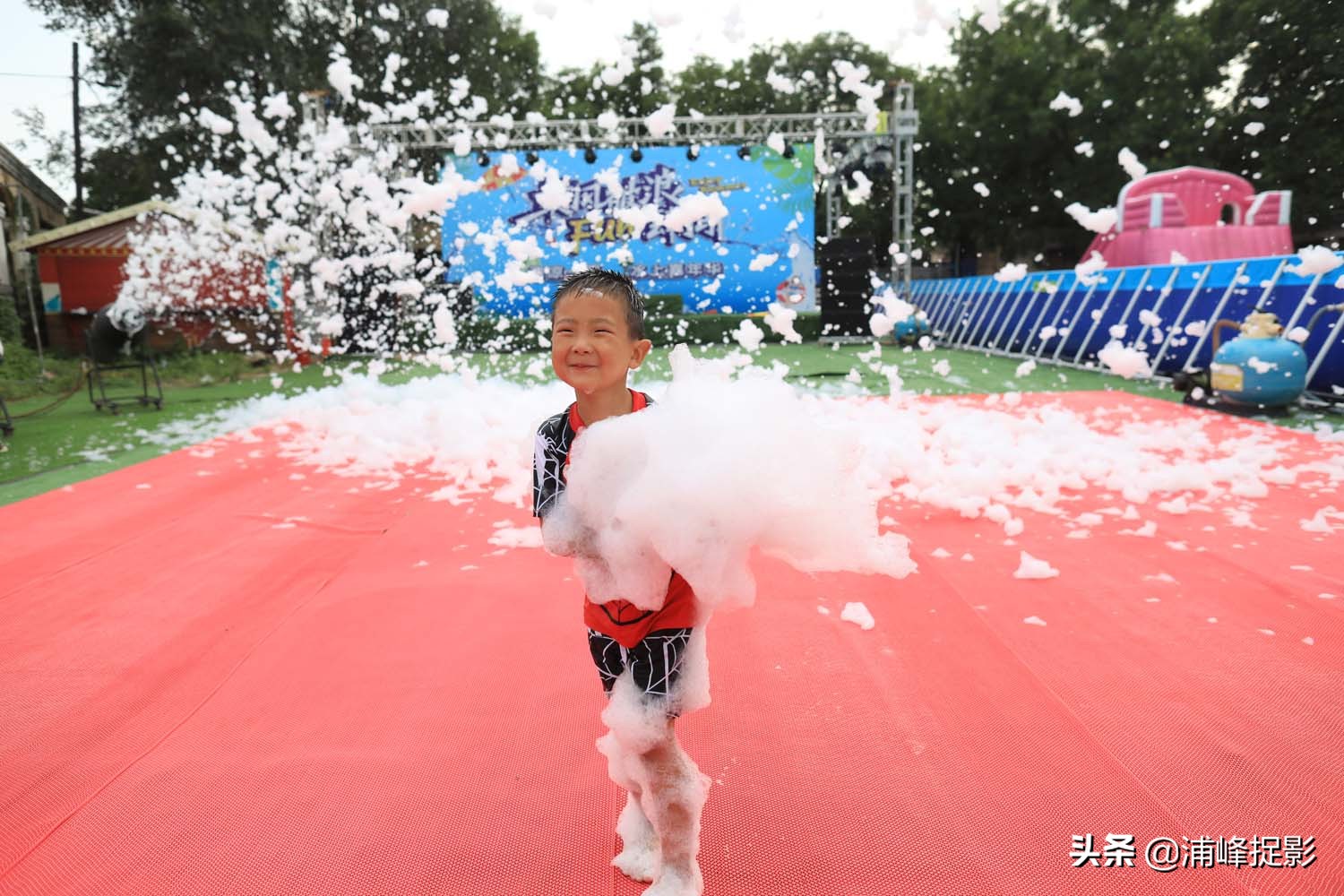 今夏北京最出镜的景点，石景山游乐园开启“狂欢之夏”
