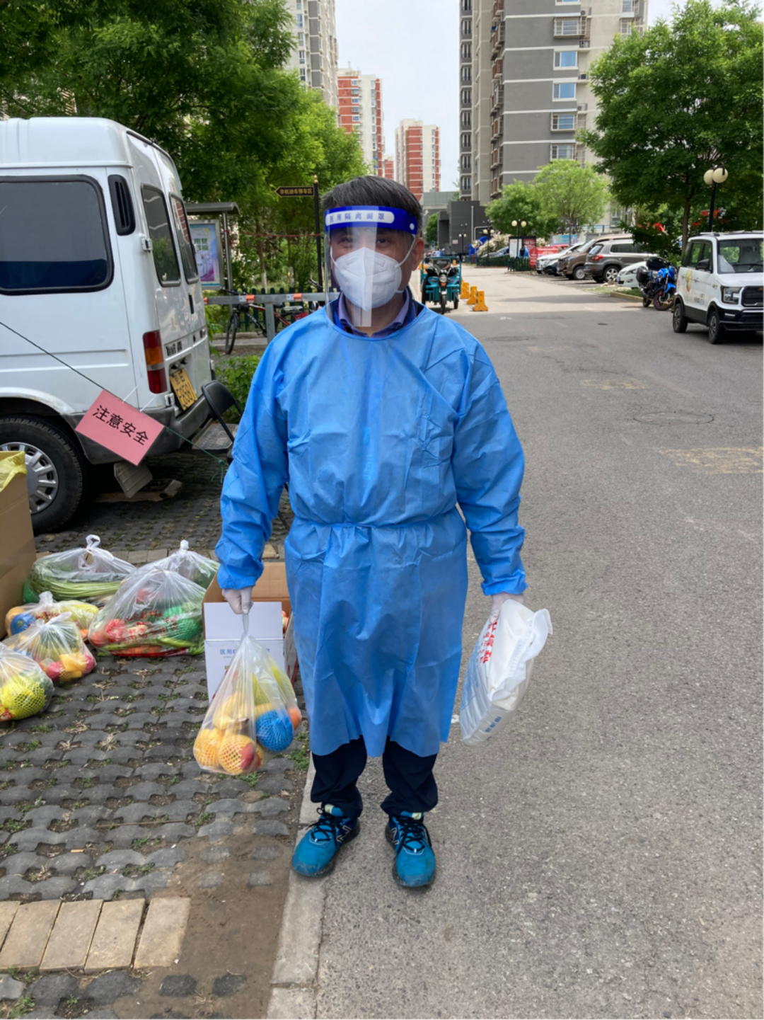 北京市朝阳教育人化身防疫人，书写最美抗“疫”故事