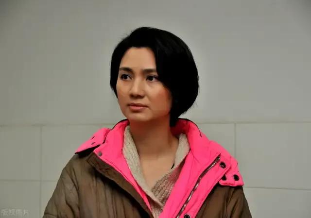 “笨蛋美人”洪欣：有着倾城美貌，却为何人生那样惨？