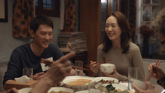 《心居》原著：施源吸过毒、婚前搞暖昧，顾清俞嫁给他到底图什么