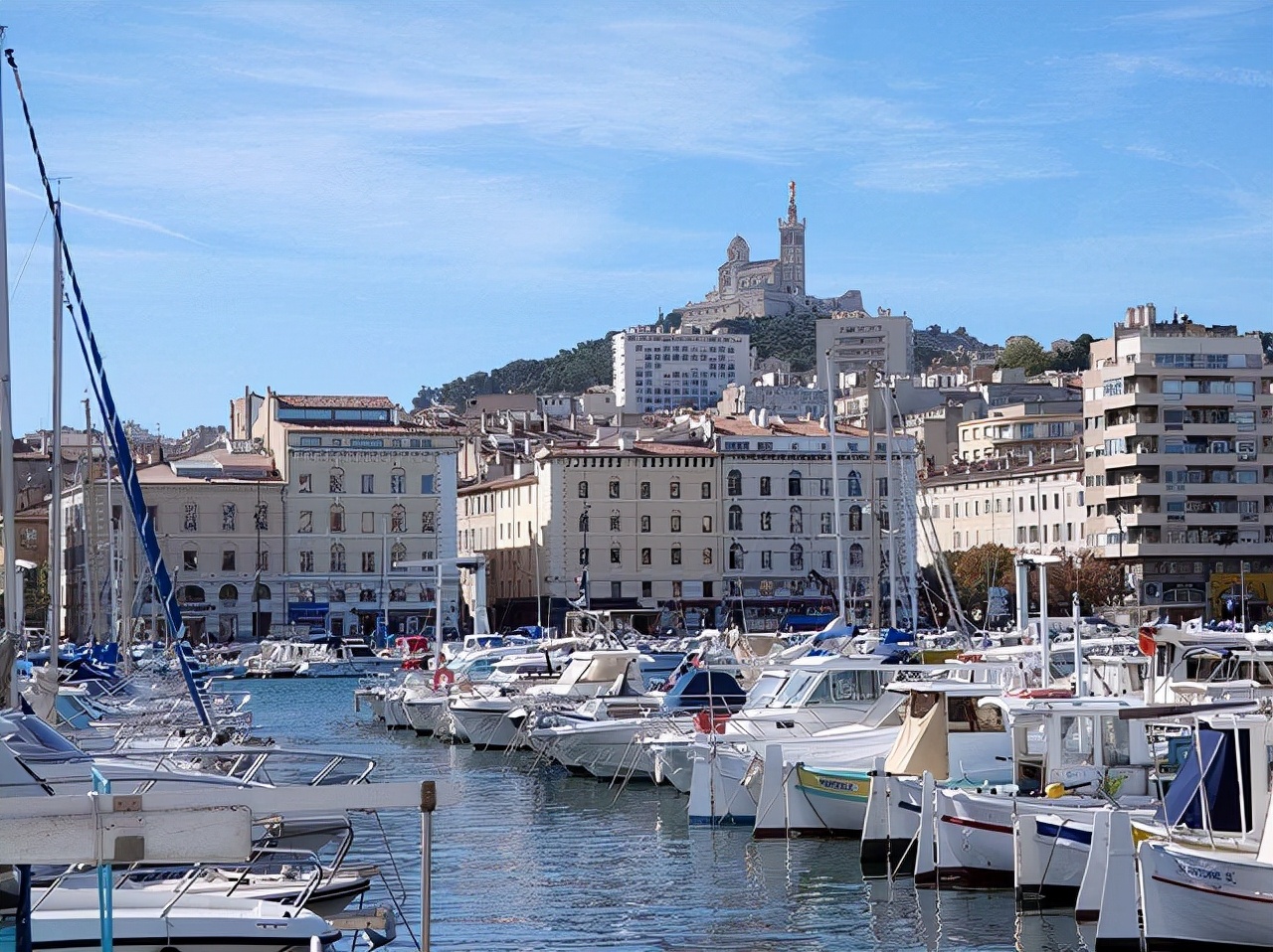 浪漫之国：法国最美丽的33个城市