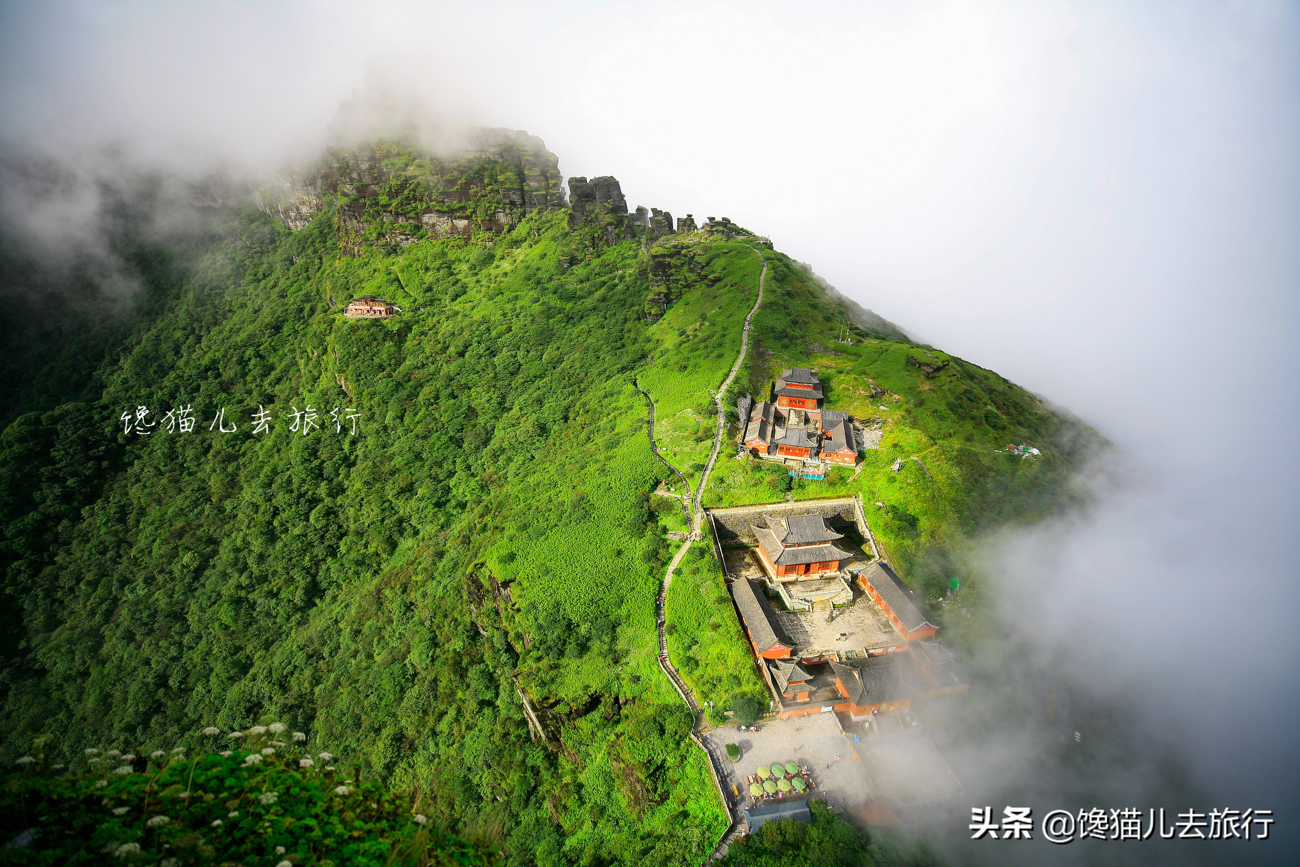 贵州省有六个市三个自治州，这条串联著名景点的路线经过其中五个