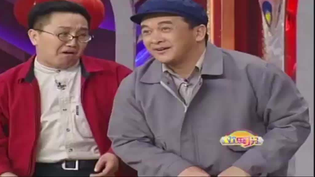 1998年，宋丹丹抛弃黄宏，投奔赵本山，曾撂狠话：我又没卖给你