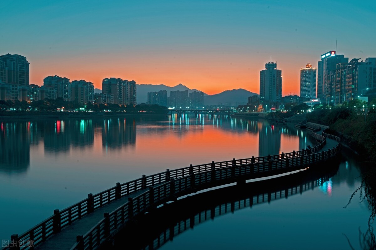 在广东，创业挣钱去深圳、广州，旅居养老还得去这三座城