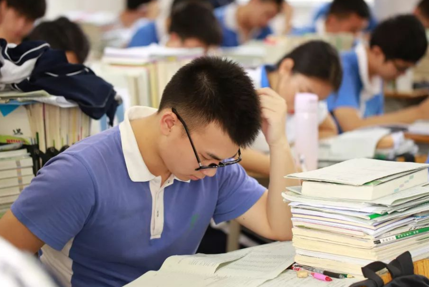 高考语文若想达到140分，模拟考试需要达到这个数，别不信