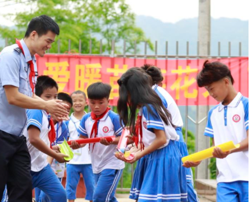 大学校园里面，男生的身高多少才不算矮？女生说出自己的心理想法