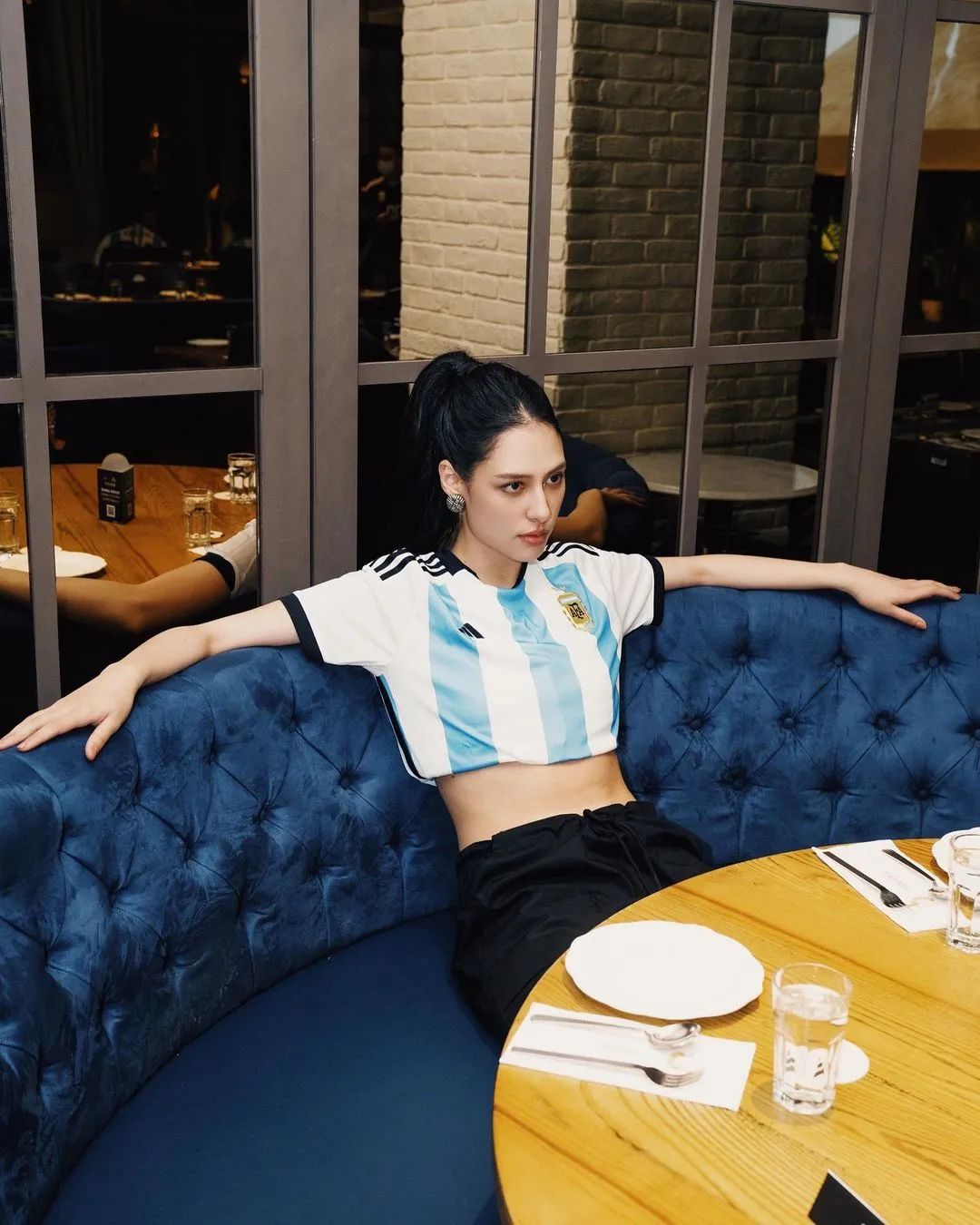 5号足球衣代表什么（世界杯来了，Blokecore 风的球衣穿搭席卷全球）