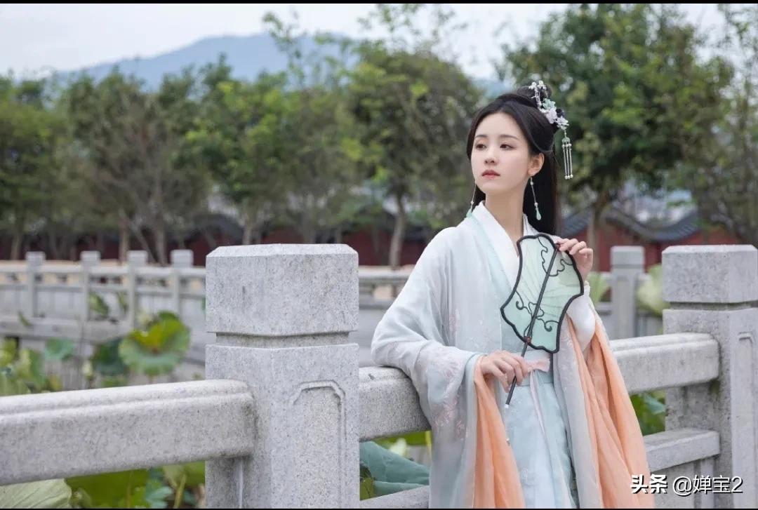 智慧与美貌并存—古装美人—陈都灵
