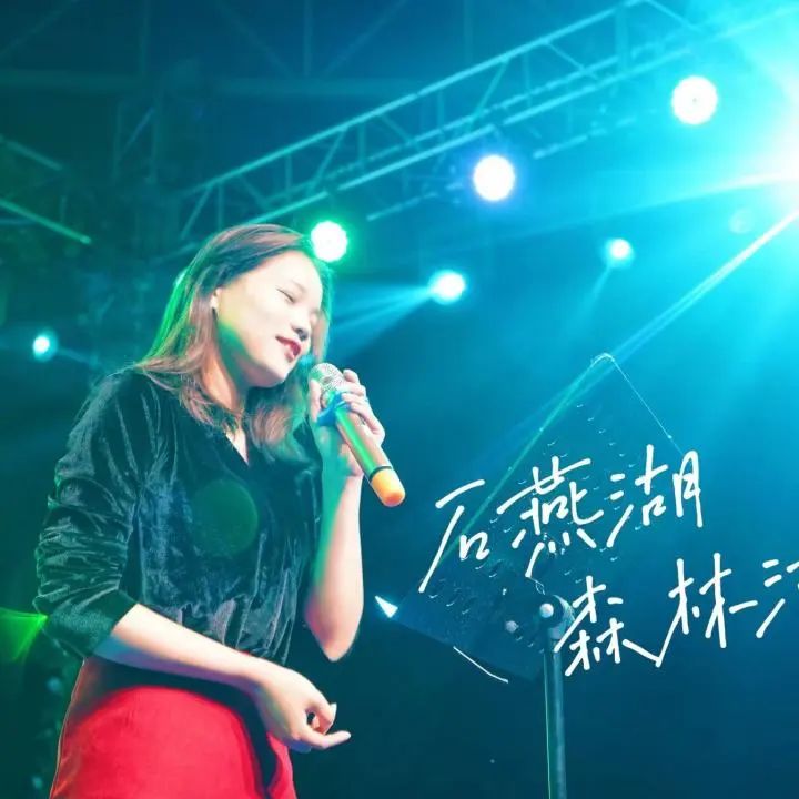 周末就去石燕湖过，这个地方不仅出片，而且清凉